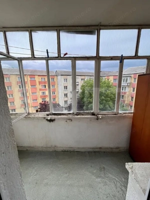 Garsonieră practică, mobilată și bine compartimentată - imagine 8