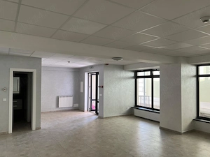 SPATIU COMERCIAL LANGA NOD CAFE zonă centrală, bloc nou, loc de parcare inclus - imagine 4