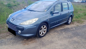 Vând urgent Peugeot 307 SW, 270000 km reali, an 2007, motor 1.6 diesel inmatriculată în România - imagine 2