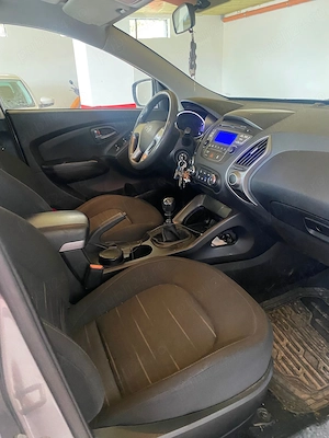 HYUNDAI IX35 1.6 Benzină | 2014 | 137.000 km - imagine 5