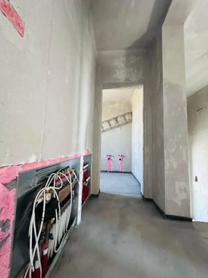 Duplex despartit prin camera tehnica - 5 camere - zona foarte buna-Mosnita Noua - imagine 17