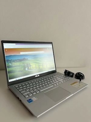 Laptop ASUS VivoBook X515EA