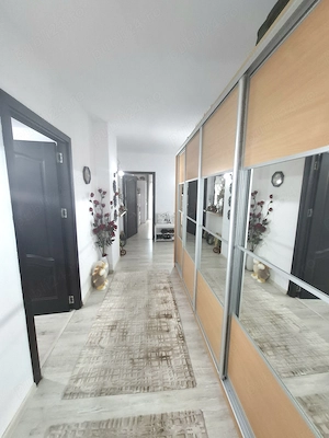 Apartament 3 camere, 84 mp utili, 2 băi+ terasă 17 mp,zona N Rm Vâlcea - imagine 10