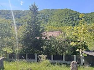Teren cu casă in stațiunea Târgu Ocna