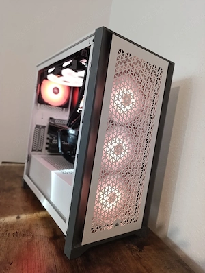 Pc gaming, ryzen 7 5800x , rtx 5060 8gb