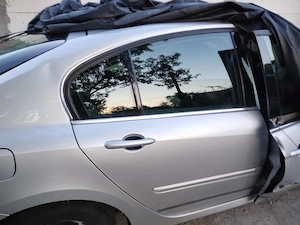 Laguna 3 2.0 DCI turbina GTA1549LV motor, cutie viteze, usa dreapta spate, hayon, bara spate radioCD - imagine 3