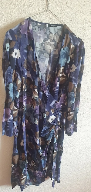 Rochie  noua subtire croiala si  imprimeu deosebite S Escorpion