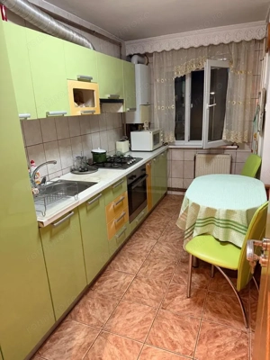Apartament 2 camere, decomandat - zona Industriala (Sub Stadion) - imagine 3