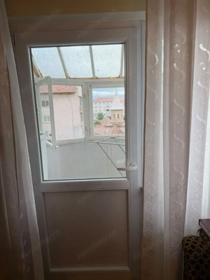 Apartament 2 camere, decomandat - zona Industriala (Sub Stadion) - imagine 5