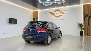 ** Volkswagen Golf 6 ** - imagine 6