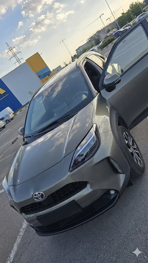 Vand Toyota Yariss Cross 1.5 HEV FWD, primul proprietar