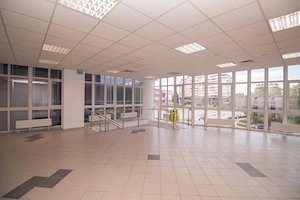 Cladire multifunctionala ultracentrala in Pitesti-1.200 MP UTILI | teren 749 MP - imagine 4