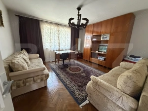 Casă de vanzare, 5 camere și un teren de 500 mp - imagine 8