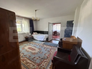 Casă de vanzare, 5 camere și un teren de 500 mp - imagine 9