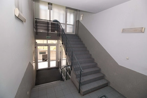 Cladire multifunctionala ultracentrala in Pitesti-1.200 MP UTILI | teren 749 MP - imagine 12
