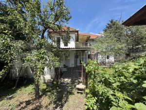 Casă de vanzare, 5 camere și un teren de 500 mp - imagine 13