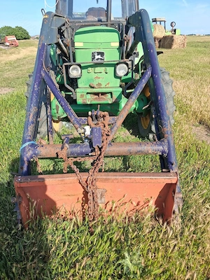 Vând Tractor John Deer 75cp cu încărcător - imagine 3