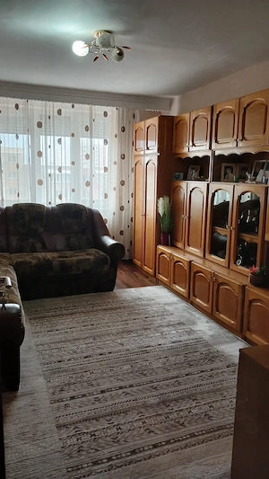 REDUCERE DE PRET! Bd.Bucuresti, 3 camere decomandat, etaj 4-izolat,94 000 euro
