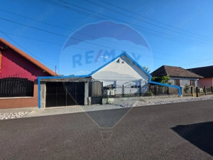 Casă îngrijită cu garaj și curte proprie, Târnăveni - imagine 4