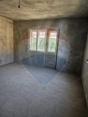 Casă cu 6 camere | Sighetu Marmației | Oportunitate de Renovare - imagine 15