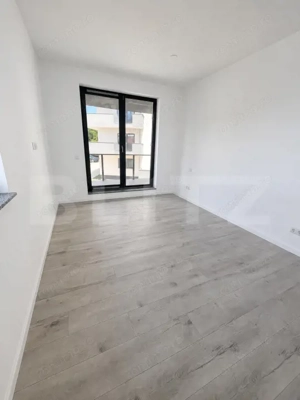 Apartament 3 camere + balcon, etaj 1  - imagine 2