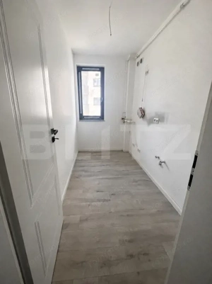 Apartament 3 camere + balcon, etaj 1  - imagine 5