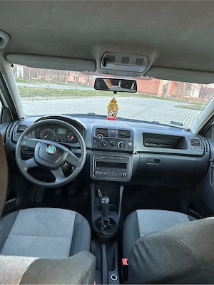 Skoda Fabia 2012 Diesel - imagine 8