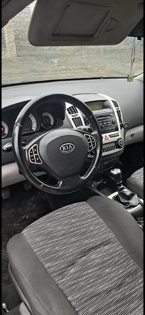 Kia Ceed 2009 1.6crdi - imagine 2