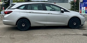 Opel Astra K Sports Tourer 1.5 diesel manuala - imagine 3