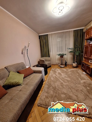 Apartament cu 3 camere decomandat, Tiglina II