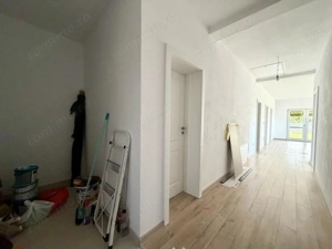 Casa individuala 4 camere, 125 mp utili, 623 mp teren - Dumbravita - imagine 13