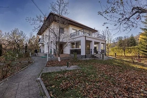 Vânzare proprietate deosebită situată în orașul Breaza