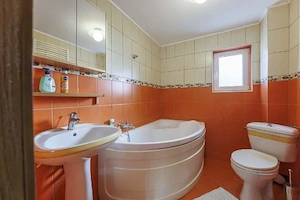 Vânzare proprietate deosebită situată în orașul Breaza - imagine 11
