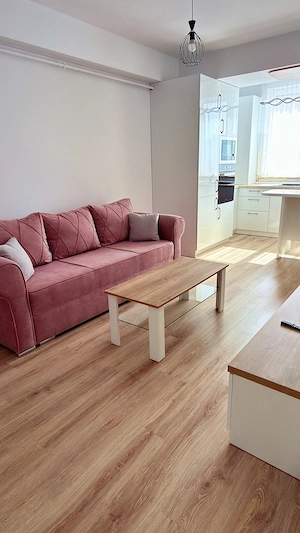 De vanzare apartament nou, la cheie, in centrul statiunii Saturn, 200m de plaja.