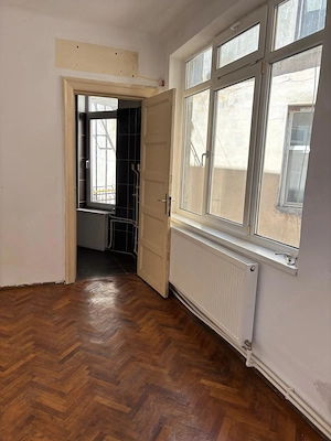 3 camere în Centrul Vechi (zona CEC)   72 mp   direct proprietar - imagine 7