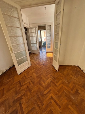 3 camere în Centrul Vechi (zona CEC)   72 mp   direct proprietar - imagine 10