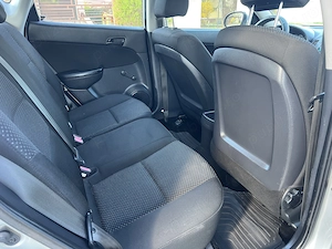 hyundai I30 an 2010, benzina 1.4 , 197000 km - imagine 7
