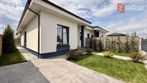 Duplex de vanzare, 3 camere + teren 330 mp, Mosnita Noua