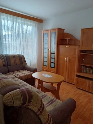Apartament de Vanzare Semidecomandat 