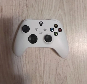 controler Xbox One nou 