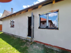 Casa parter 2 dormitoare, in Comuna Sanmartin, acces auto - VANZARE - imagine 3