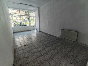 Proprietar inchiriez spatiu comercial 90mp
