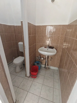 Proprietar inchiriez spatiu comercial 90mp - imagine 5