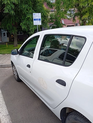 vanzare autoturism dacia sandero