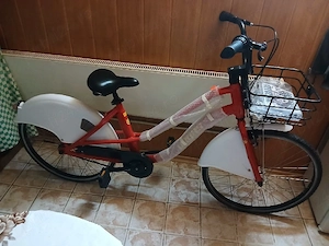 vand bicicleta noua la jumatate de pret
