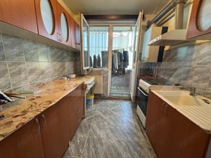 Apartament 2 camere, 46 mp, balcon 8 mp, boxă - Micro 4, Hunedoara - imagine 3