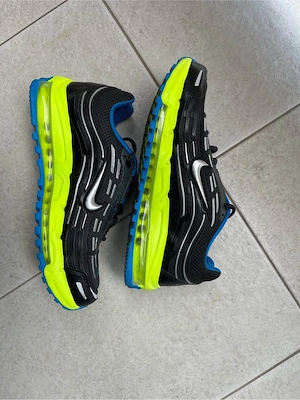 Vand Nike Air Max barbati NOI