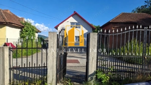  Casă de vânzare în comuna Corbi