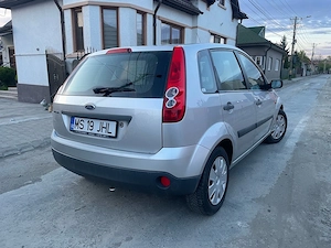 Ford Fiesta 1.4 benzina - imagine 3