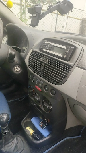 Vând Fiat Punto